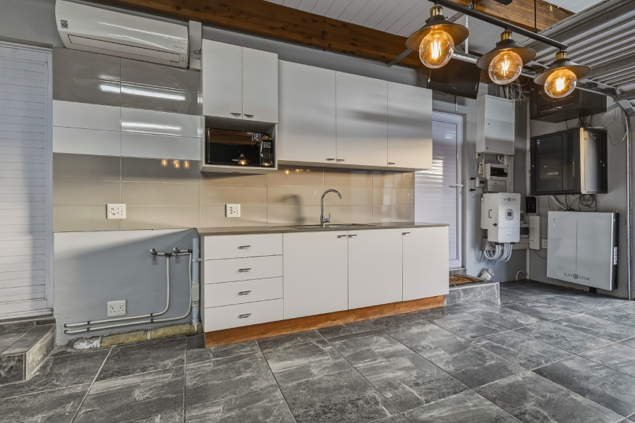 5 Bedroom Property for Sale in Southfield Western Cape